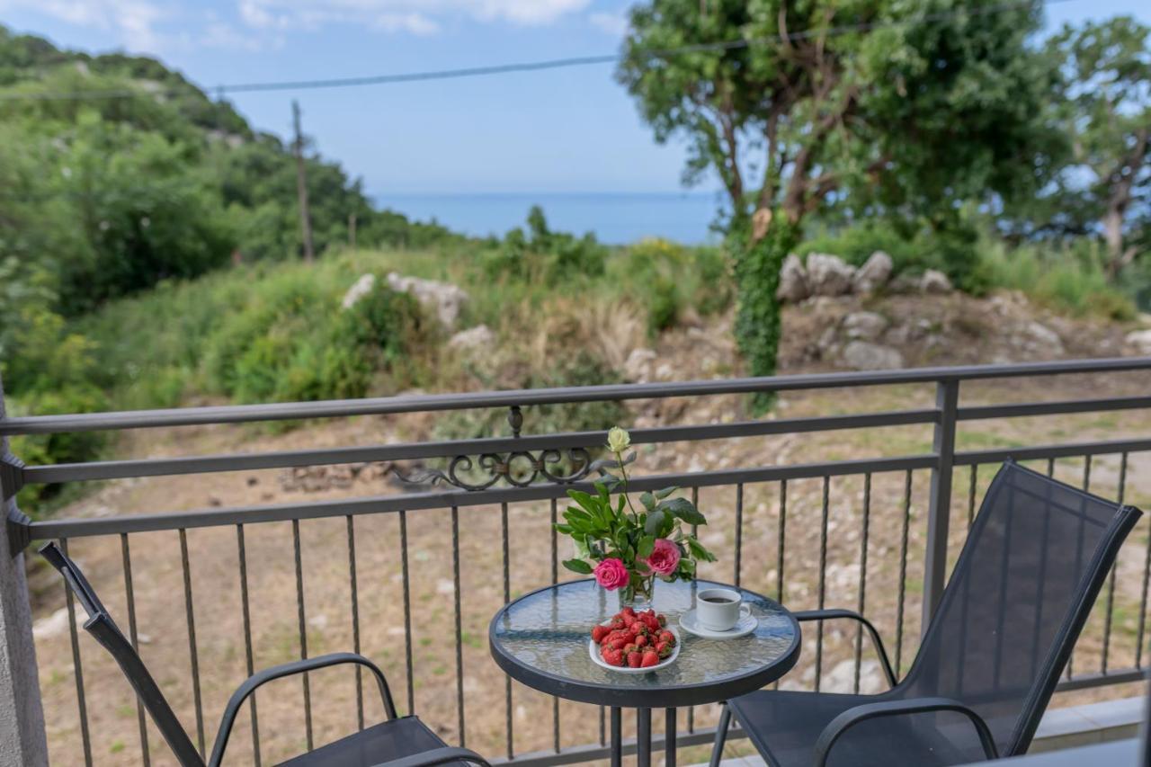 Villa Montenegrina Petrovac Екстер'єр фото